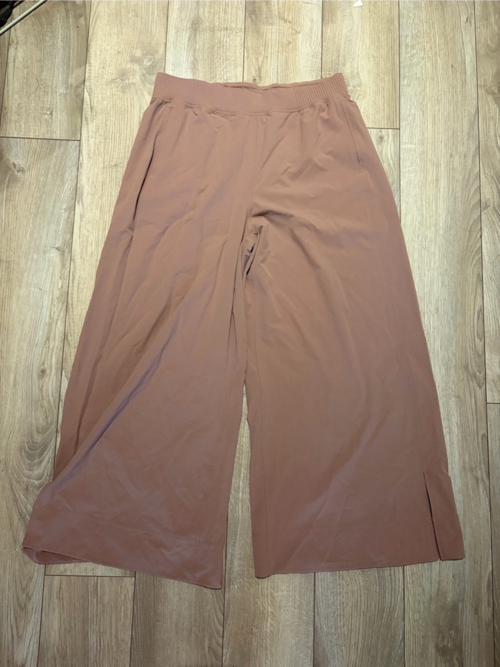 Lululemon Stretch Woven High-Rise Wide-Leg Crop Pants